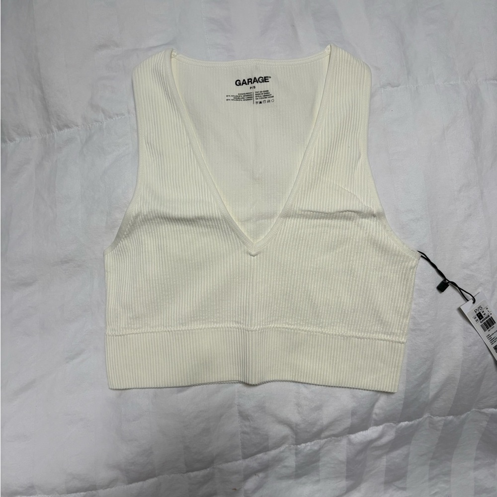 Garage Women's Cream Ribbed Crop Top. Size small Brand new with tags!!!!!